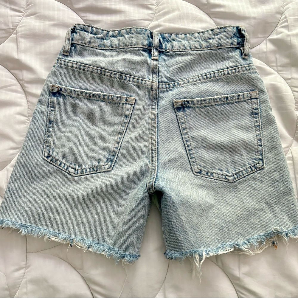Zara Ripped Mid Length Shorts - Picture 3 of 9